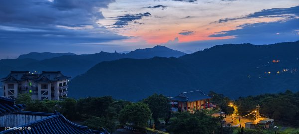 #翡翠水庫壩頂 #月亮 #日出 #雲海 #藍腹鷴母鳥 5/8&133050261