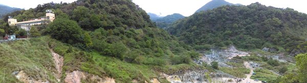 溪水潺涓的半嶺水圳步道、硫氣氤氳的龍鳳谷890906