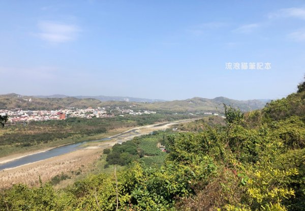 【小百岳】旗尾山，旗靈縱走，步道巨石錯落，攀繩陡坡，具有挑戰性2289330