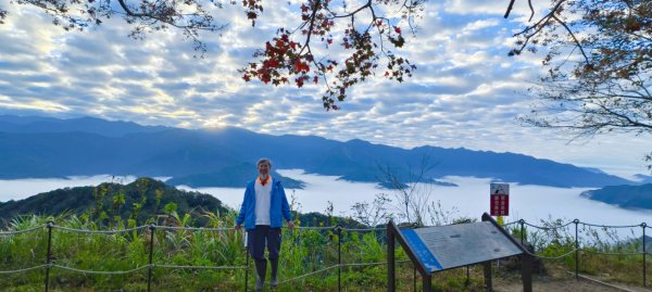 二訪馬拉邦山，解鎖 #琉璃光雲海 #日出雲海  #血月 #斜射光 #楓葉紅了！2668602