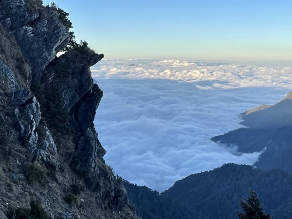 逆走(類)大南三段 6天5夜7座百岳行程參考 (郡大林道進-下童話世界-接大小石公-到六順七彩-出丹大林道孫海橋)