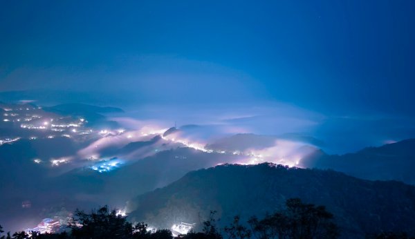 #二格山 #琉璃光 #雲海流瀑 #日出 9/292896674