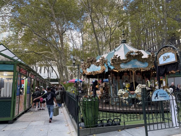 [紐約馬之行-04] 2025_1031 布萊恩特公園(Bryant Park)2943447