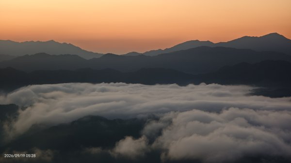 #石碇後山 #日出 差強人意 #雲海 首登 #赤腳蘭山 #670峰 9/193119676