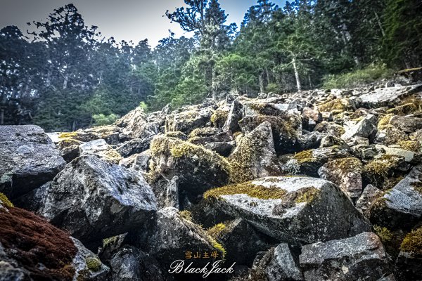 雪山主峰一日單攻963322