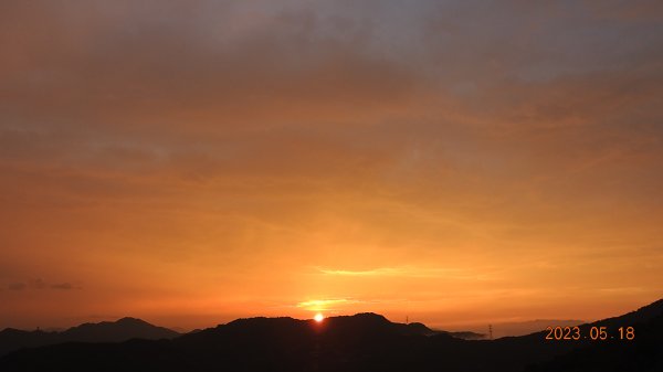 5/20我愛您新店四十份翡翠水庫壩頂日出雲海&5/182154201