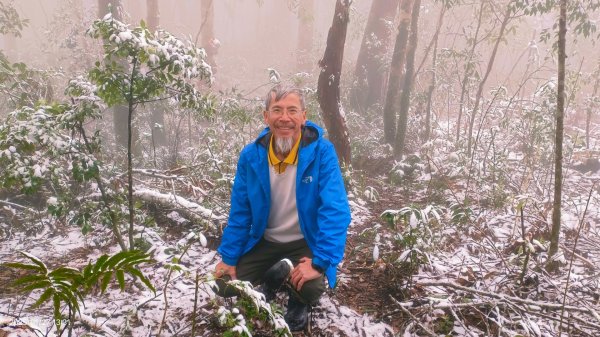 我的2025第一場雪，包場夫婦山，獨享差強人意的雪景&雲海。1/272699850