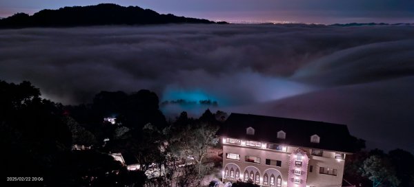 苗栗大湖 #薑麻園 #雲洞山莊 #琉璃光 #雲海 #雲瀑 2/222718361