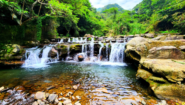 瀑布，溪流，樹之國，置身亞馬遜熱帶雨林，三峽熊空林道，熊空瀑布