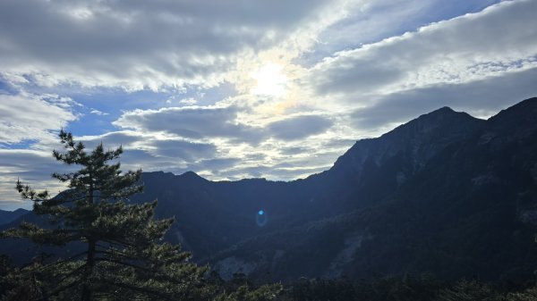 奇萊主北三天二夜，意想不到高原反應超嚴重下，頭痛、噁心、拉肚子、呼吸不順，順利登頂奇萊主峰2793575