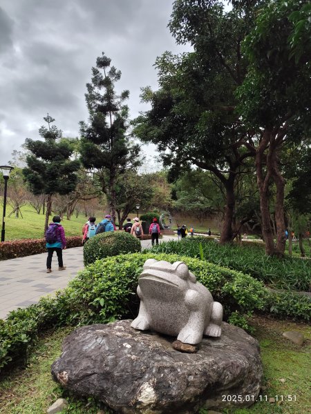 4-3 滬尾藝文休閒園區→禮萊廣場→和平公園→一滴水紀念館→雲門舞集→滬尾砲臺公園→漁人碼頭→情人橋2690075