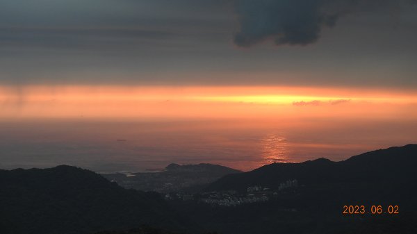 雲山水花鳥蝶 - 天龍國阿伯的日常6/2飛碟雲?上帝光 ?2170605