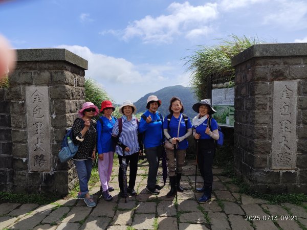 擎天崗→石梯嶺→頂山→風櫃嘴→天溪園→聖人橋【任務二 2025臺北大縱走 3+4】2836578