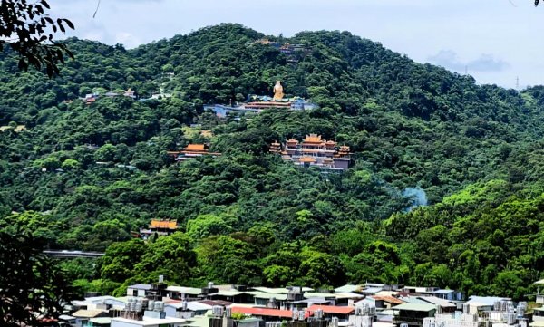 國旗嶺，國勝嶺，國強嶺