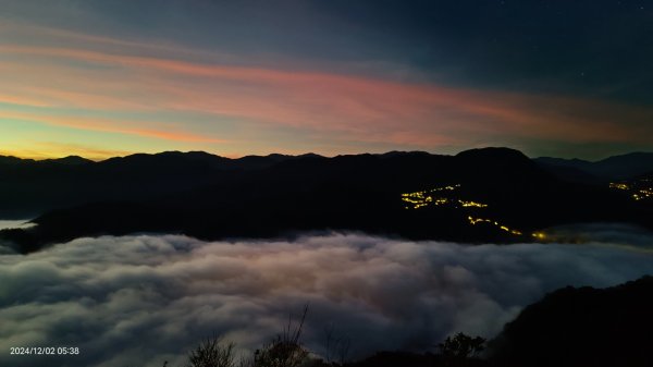 跟著雲海達人山友追雲趣 #翡翠水庫壩頂 #日出雲海 #火燒雲 12/22658614