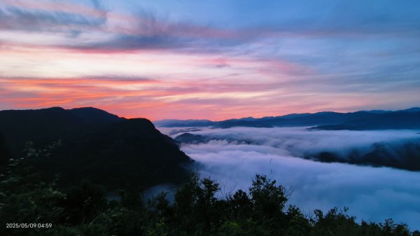 跟著雲海達人山友追雲趣 #琉璃光雲海 #火燒雲雲海 5/92782979