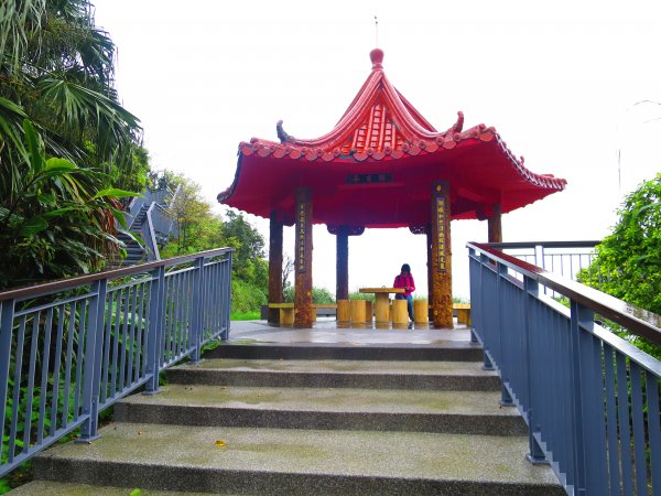 雨天獨有的浪漫步道：登茶壺山 賞海天一色544659