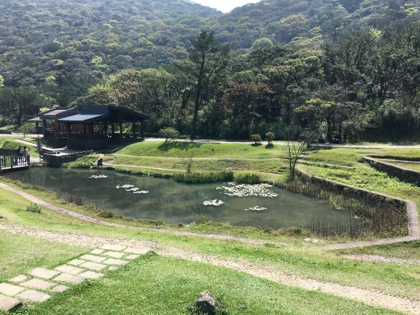 【二子坪登山步道 & 大屯主峰】111203