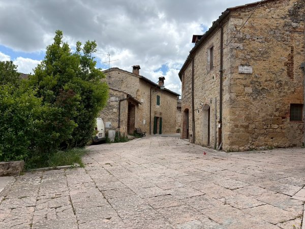 Via Francigena D2: Colle di Val d’Elsa-Monteriggio3072737