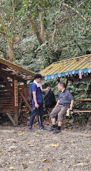 【與好友父子同行，步伐輕盈，心也安定!】16訪尾寮山⛰️周末人氣滿滿！魔王的氣場果然不同凡響💪2991238