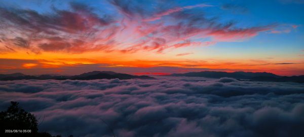 #石碇後山 #火燒雲 #日出 #雲海 8/163106960