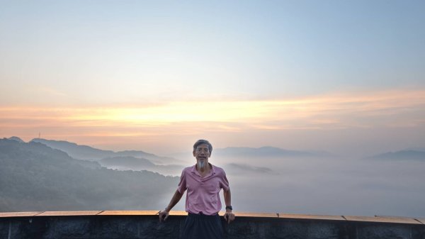 石碇星空夜景雲海流瀑/雲瀑/日出火燒雲&坪林開眼崙雲海9/142281216