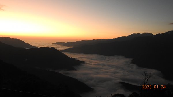 雪,白了山頭.雲,活了天空-寒流追雲趣,第七次合歡山主/東/北峰獨攀單攻(車接駁)202301242004457