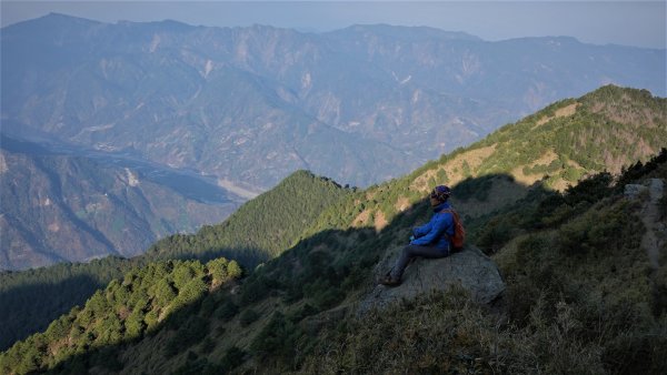 山行漫遊郡大林道上的清水金子郡大三美山1341640