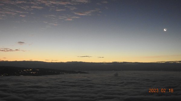 觀音山日出雲海+觀音圈+下弦月+曙光火燒雲&太平濱海步道晚霞海霧&琉璃光2/182035158
