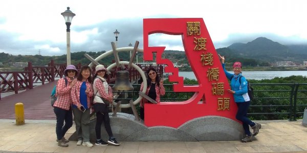 春光爛漫的淡水河左岸856034