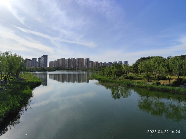 中國山東淄博海岱樓鍾書閣 - 中國最美書店；知味齋大飯店；夜訪周村古大街、開葷燒烤2776646