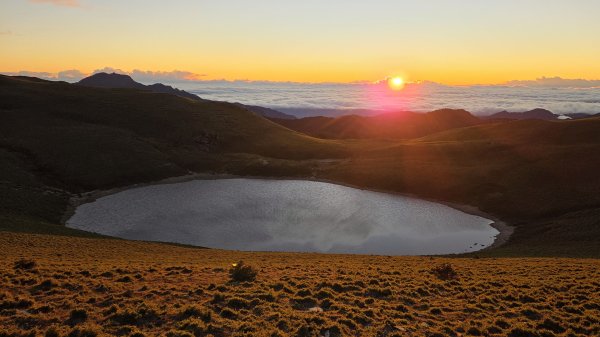 深秋綺麗山景和雲海的饗宴戒茂斯上嘉明湖山遊記2947341