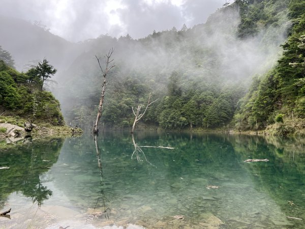 百不一遇-小關山神池2239381