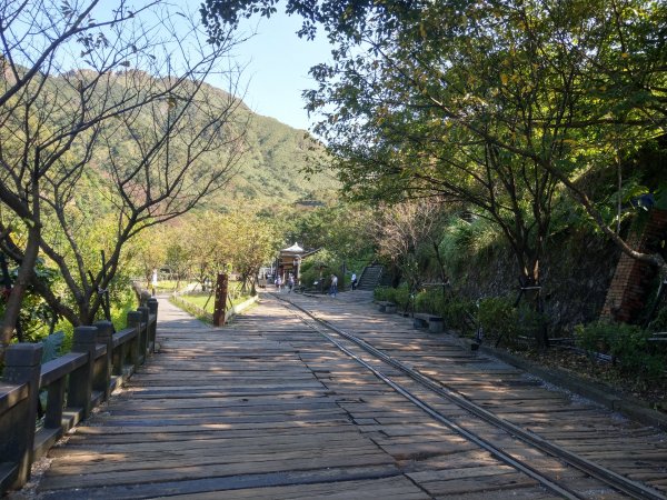 黃金神社步道694110