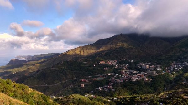 燦光寮山、基隆山215433