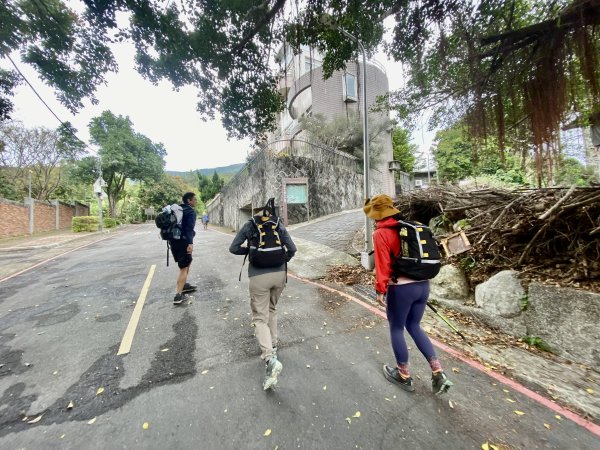 《中正山 × 紗帽山｜穿越北投古道與山林的一日縱走！》2934921