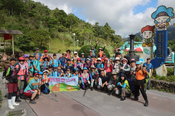 2025-09-05 四堵古道連走跑馬古道─四堵古道→關聖宮→四堵溪畔古道→石牌縣界公園→跑馬古道→迴音谷瀑布→玉龍居→十一股溪步道