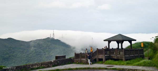 #大屯山 #雲瀑（過山雲）#夕陽 #月圓 #霧虹 5/1&63044811