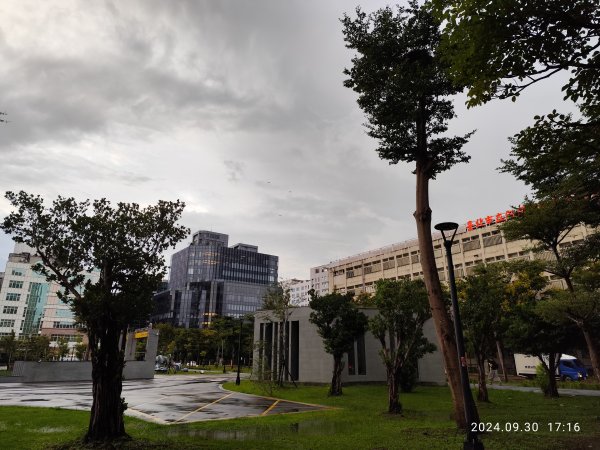 台北信義商圈步道、內湖文德三號公園、大港墘公園【走路趣尋寶】【臺北健走趣】2612442