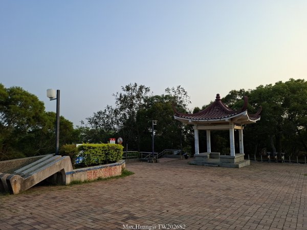《台中》綠色隧道｜大肚環保公園登山步道O繞202604183038553