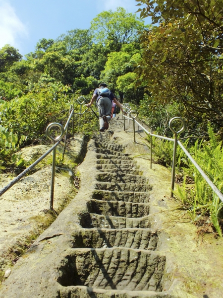 孝子山 慈母峰 中央尖16469