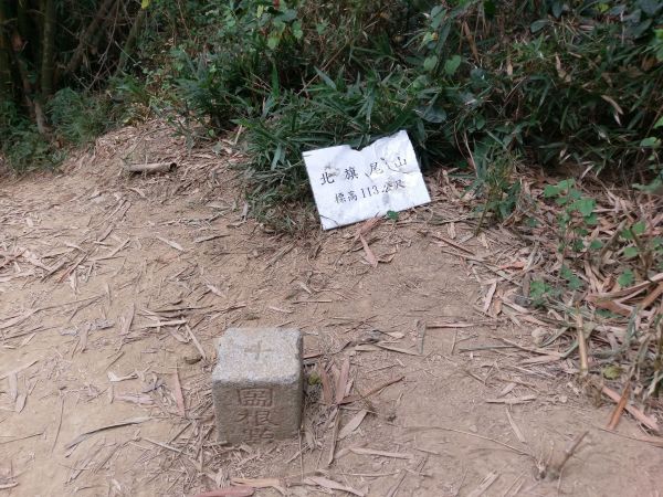 旗靈縱走(旗尾山第一登山口至靈山福德祠)217520