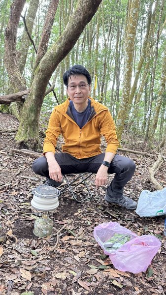 崩潰陡上的水雲三星～鳥嘴山（上島山）2095305