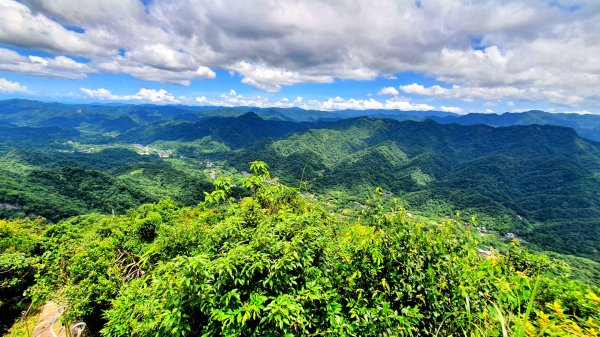 石燭尖，薯榔尖，石筍尖，菁桐古道，東勢格越嶺古道，月扇湖山，風露嘴山，四分子古道1749336