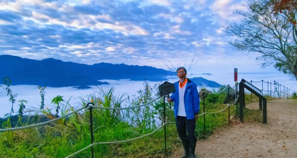 二訪馬拉邦山，解鎖 #琉璃光雲海 #日出雲海  #血月 #斜射光 #楓葉紅了！2668605