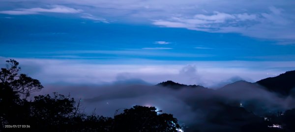 #大屯山 #百拉卡觀景台 #雲瀑 #雲海 #琉璃光 1/272989006