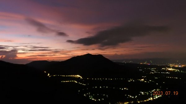 大屯山日出晨曦彩雲飛 7/192223288