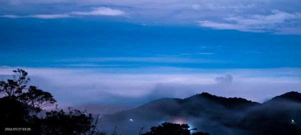 #大屯山 #百拉卡觀景台 #雲瀑 #雲海 #琉璃光 1/272989003