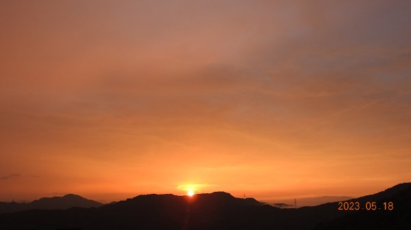 5/20我愛您新店四十份翡翠水庫壩頂日出雲海&5/182154210