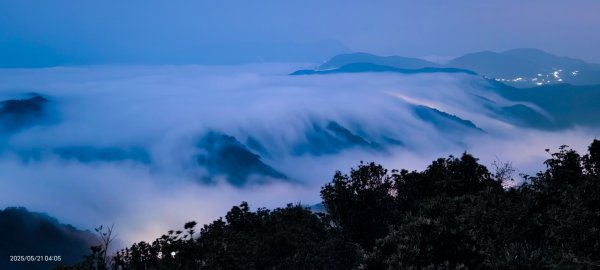 #二格山 #琉璃光 #雲海流瀑 #雲海 #手機拍攝 5/212793580